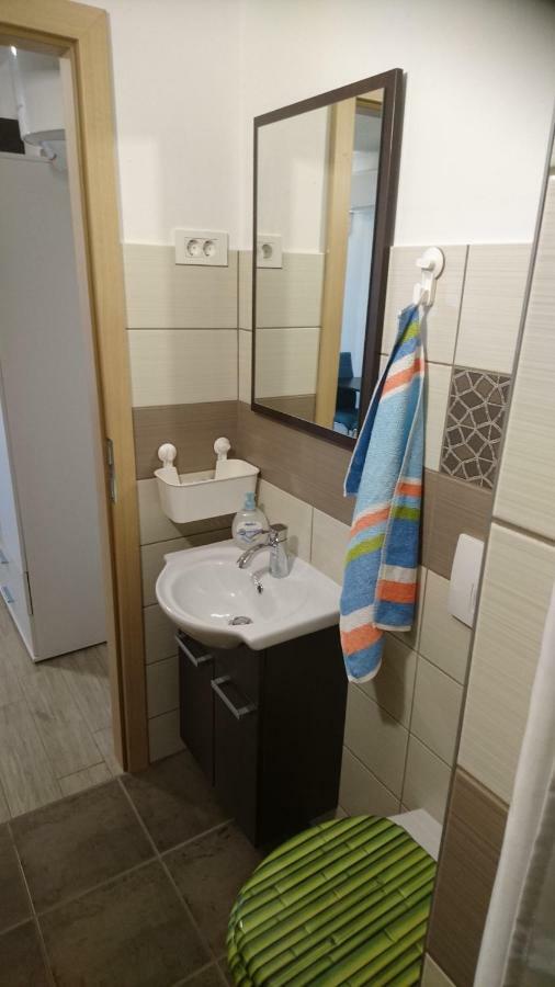 Apartment Grosek Pobegi Exterior photo